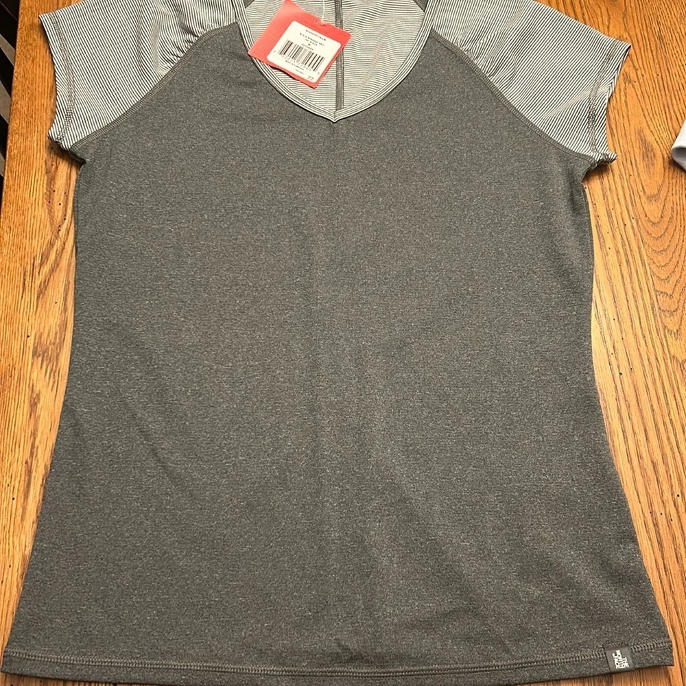 North Face Top/2